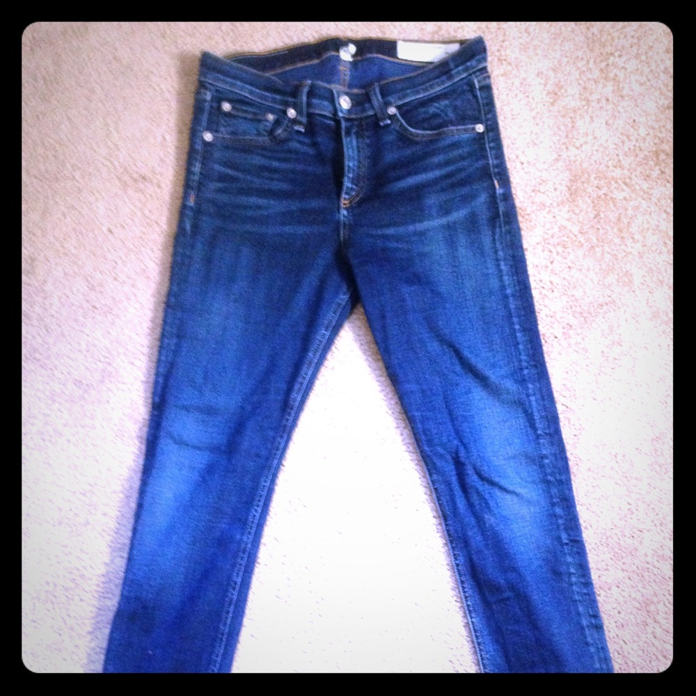 Rag and Bone. Size 28. Mid rise.